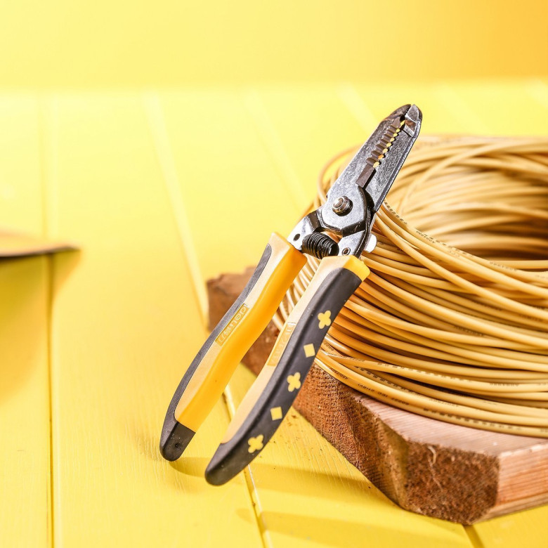 Deli Tools EDL2607 Huzalcsupaszító fogó 0,6-2,6 mm (fekete / sárga) Deli Tools EDL2607 Huzalcsupaszító fogó 0,6-2,6 mm (fekete / sárga)