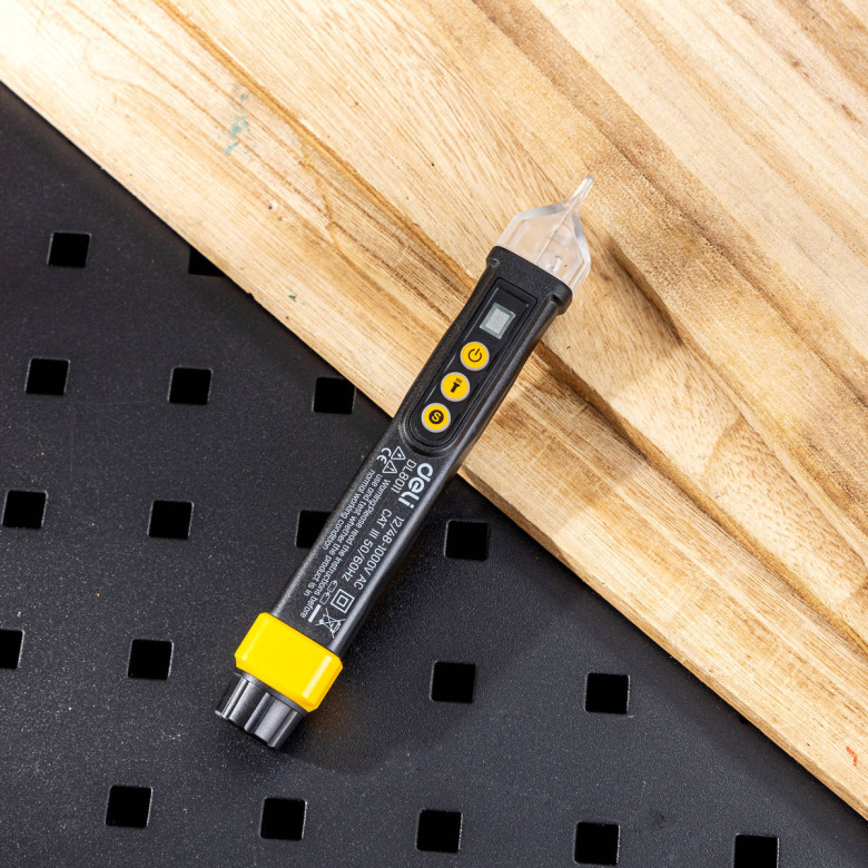 Deli Tools EDL8011 feszültségmérő 12 / 48-1000V AC (fekete) Deli Tools EDL8011 feszültségmérő 12 / 48-1000V AC (fekete)