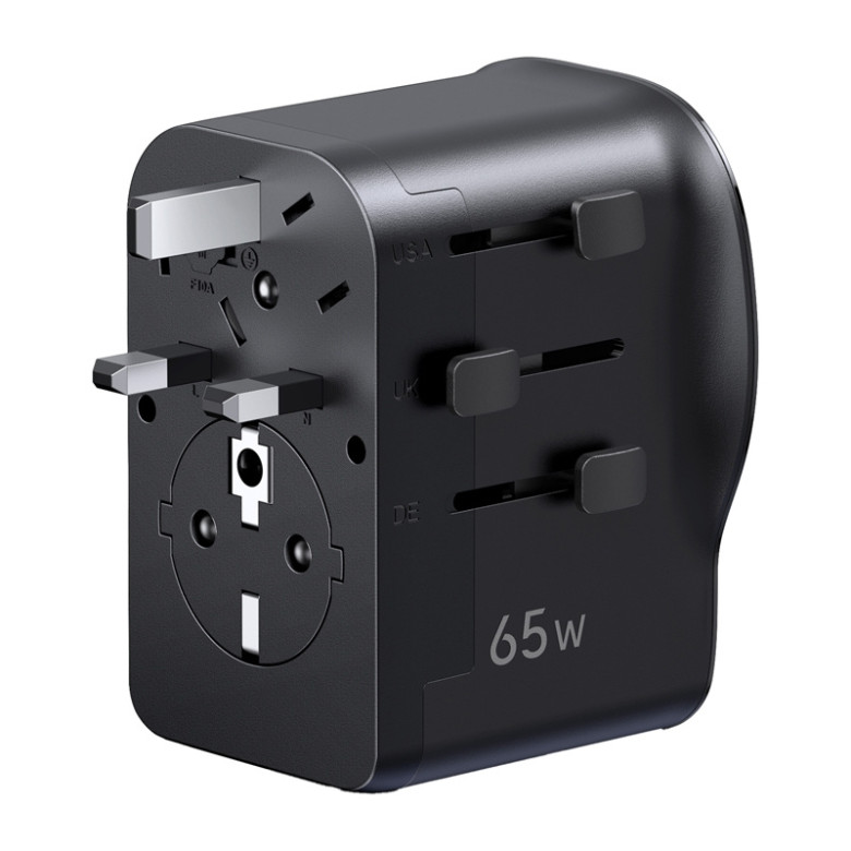 Universal Travel Adapter Ugreen S550, 2x USB-C, 1x USB-A, 65W