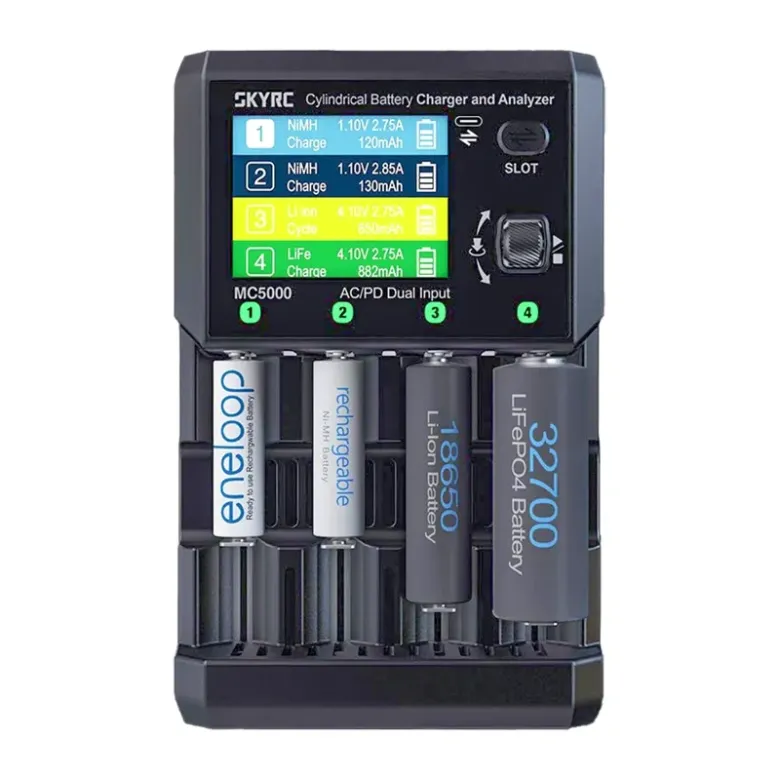 SkyRC MC5000 akkumulátortöltő és -elemző USB-C