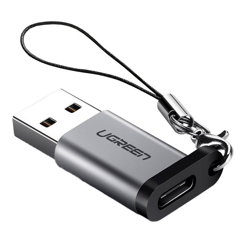 UGREEN USB-C adapter használat közben